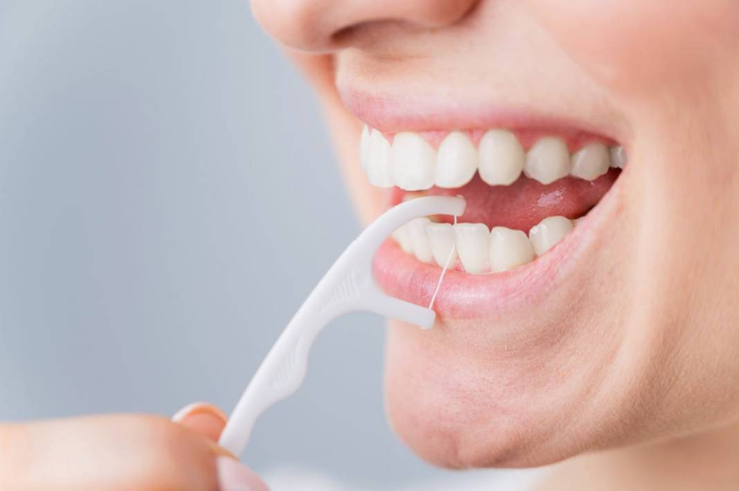 Dişinizi Fırçalarken Yaptığınız Hataları Biliyor musunuz? - Resim: 11